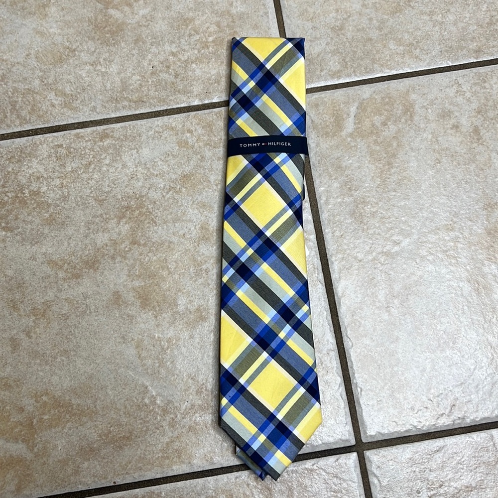 Tommy Hilfiger tie
